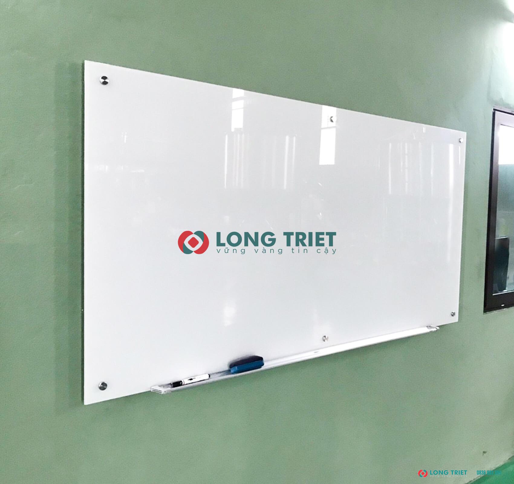 bang-kinh-cuong-luc-treo-tuong-1
